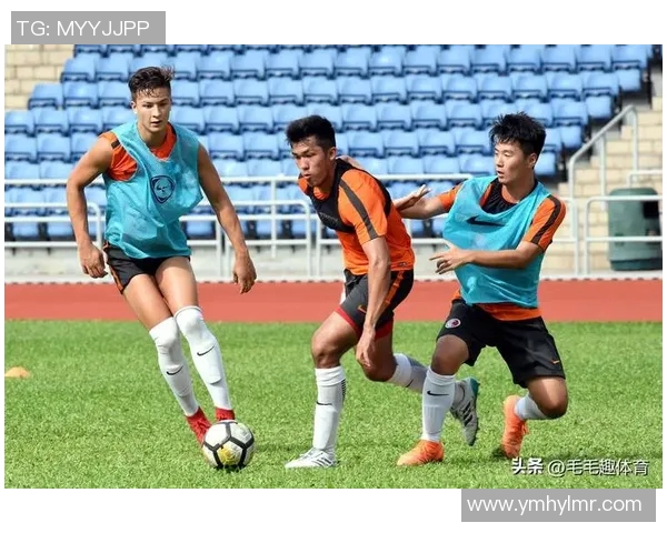 香港足球明星队在贵阳展现风采与激情引发球迷热烈追捧